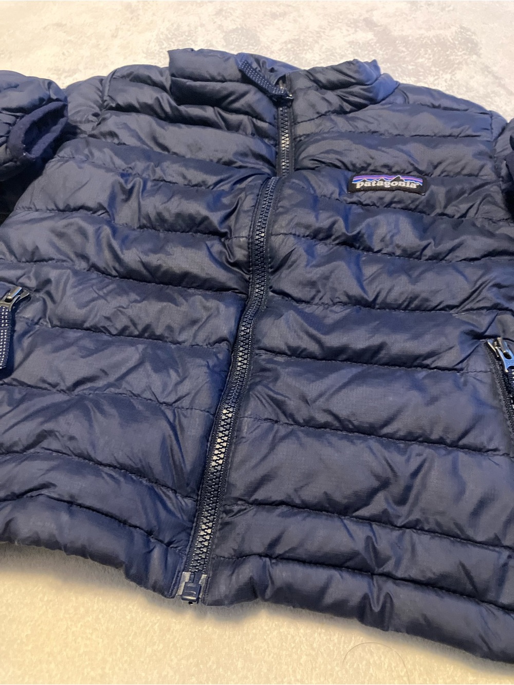 *last chance* Patagonia Kids' Navy Puffer Jacket - Picture 2 of 3
